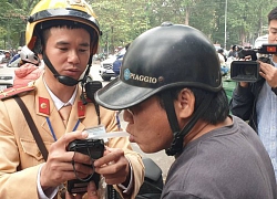 "Uống 2 chén rượu", người đàn ông đi xe máy bị phạt 7 triệu đồng