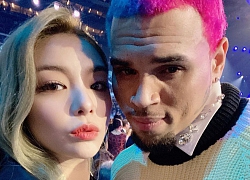 Ảnh selfie tại Grammy gây tranh cãi: Ailee khoe hình với Chris Brown và bị chỉ trích lây vì quá khứ "bất hảo" của nam ca sĩ