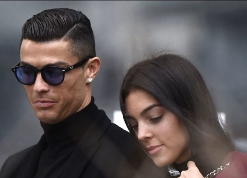 Bạn gái bất ngờ gọi Ronaldo là "Chồng", đã bí mật đính hôn?