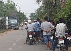 CLIP: &#8220;Không có chuyện làm nên tui đứng xem công an bắt kẻ bắn chết người ở Củ Chi&#8221;