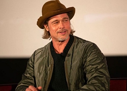 Brad Pitt tiết lộ nụ hôn đầu