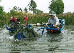 Chiếc máy cày siêu rẻ, siêu nhẹ của &#8220;kỹ sư vườn&#8221; mới học hết lớp 4