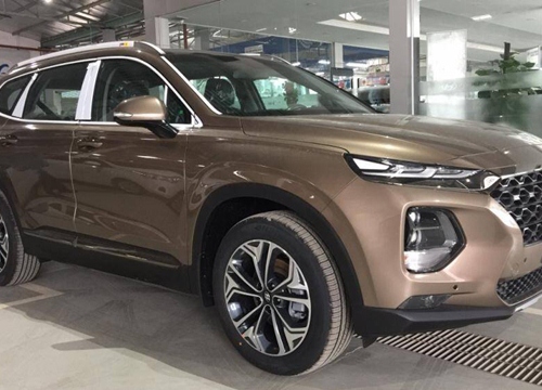 Hyundai SantaFe tiếp tục giảm giá 'sốc' dịp cuối năm