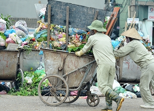 Khó khăn trong thu gom, xử lý chất thải rắn sinh hoạt