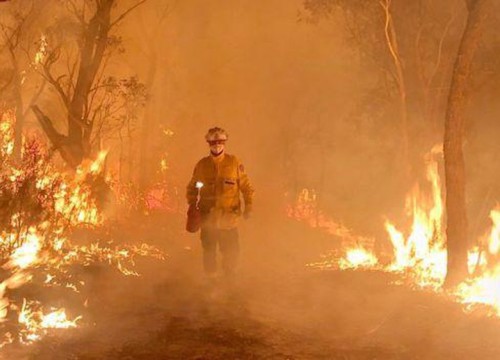 Quân đội Australia vào cuộc, cử 3.000 lính đối phó khủng hoảng cháy rừng