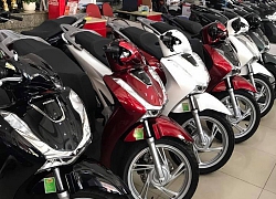 Giá xe máy cận Tết: "Cháy" Honda SH, không còn xe giao khách