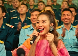 Khả Ngân lần đầu hát live ca khúc mới, trình diễn đầy tự tin trên sóng truyền hình Quốc gia