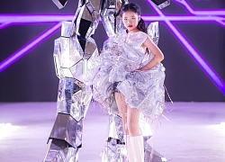 Mẫu nhí 10 tuổi Bảo Hà khiến khán giả thán phục khi trình diễn catwalk cùng robot