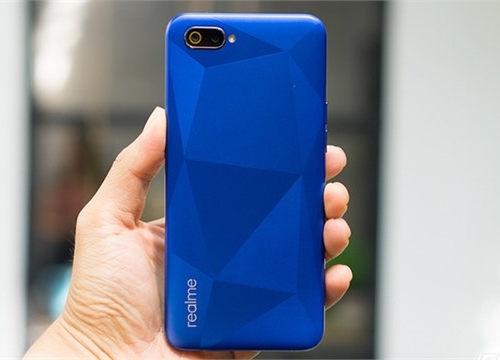 Realme C2s với màn hình giọt nước, pin 4,000 mAh ra mắt với giá siêu rẻ