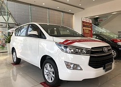 Toyota Innova giảm giá hơn 100 triệu tại đại lý, Mitsubishi Xpander vẫn "bình chân như vại'