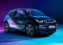 Chiếc xe xanh BMW này có một trang bị mà 99% xe sang Thế giới cũng không có!