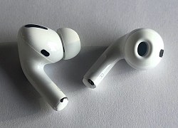 Choáng: Tai nghe AirPods Pro vẫn hoạt động tốt với "đồ cổ" iPhone 3GS