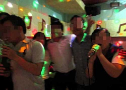 Lãnh đạo VKSND hát karaoke trong giờ làm: 'Hát nhưng không ôm'