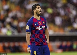 Lên bàn mổ, Suarez không hẹn ngày tái xuất với Barca