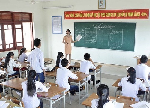 Mẹ viết đơn xin miễn học thêm buổi chiều cho con