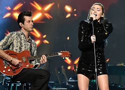 Miley Cyrus vừa mập mờ thông báo comeback, Mark Ronson đã "nhá hàng" màn hợp tác mới