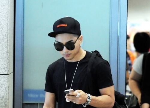 Taeyang (Big Bang) diện áo nghìn đô xuất hiện lần đầu sau xuất ngũ