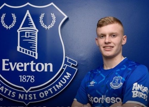 CHÍNH THỨC: Everton sở hữu tân binh đầu tiên trong tháng Giêng