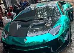 Lamborghini Aventador độ độc đáo với chrome xanh