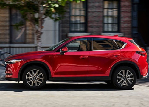 Mazda CX-5 giảm giá 100 triệu đồng tại Việt Nam, cạnh tranh Honda CR-V