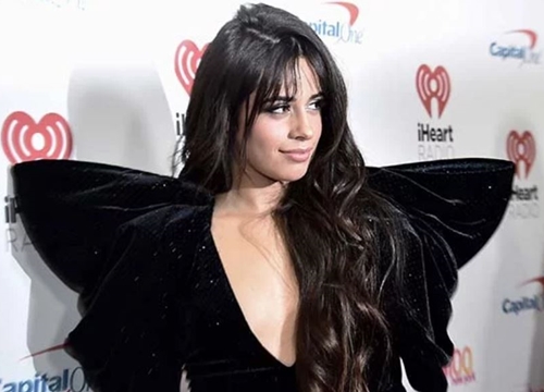 Tưởng 'flop sấp mặt', nhưng album mới của Camila Cabello lại ăn nên làm ra về mặt doanh thu!