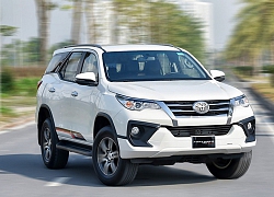 Xe đa dụng Fortuner dự báo "cháy" hàng dịp Tết vì ưu đãi lớn