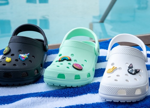 Diện ngay BST Crocs Classic Xuân Hè 2020, thoải mái vi vu chơi Tết và nhận ngay lì xì từ Crocs thôi các bạn