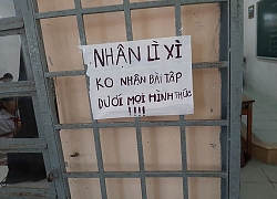 Gần Tết, các bạn học sinh to gan treo "tối hậu thư" trước lớp để nhắc khéo cô giáo khiến dân mạng vừa cười vừa đồng cảm