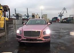 'Khui công' Bentley Bentayga màu sơn hồng nữ tính độc nhất tại Việt Nam