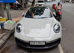 Chiêm ngưỡng vẻ đẹp không góc chết của Porsche 911 Carrera S 2019 trên phố Sài Thành