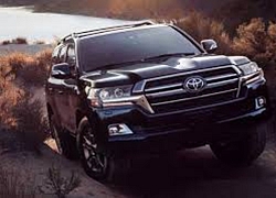 Toyota Land Cruiser sắp tung thế hệ mới: Uống xăng ít hơn, động cơ yếu hơn