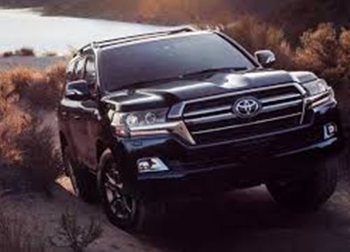 Toyota Land Cruiser sắp tung thế hệ mới: Uống xăng ít hơn, động cơ yếu hơn