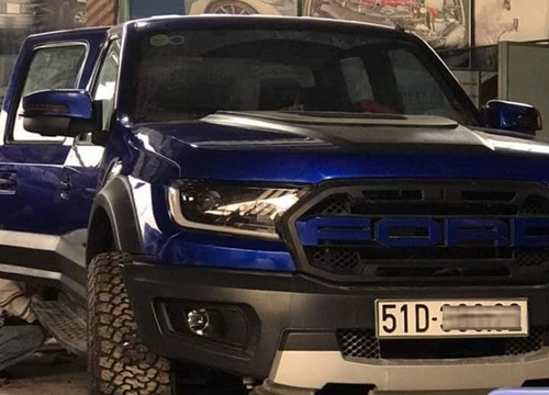 Dân chơi Việt lột xác Ford Ranger đời cổ thành Ranger Raptor với nội thất gây 'nhức nhối'