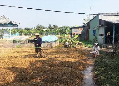 "Đi để trở về"