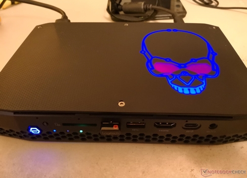 Điểm sáng duy nhất của Intel trong năm 2020 - Phantom Canyon NUC 11