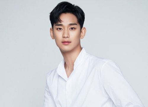 Kim Soo Hyun tái hiện vai diễn nổi tiếng của Ẩn Thân trong phần cameo Hạ cánh nơi anh