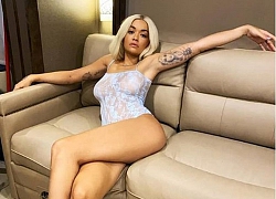 Rita Ora mặc nội y, 'thả rông' vòng 1 nóng bỏng hết nấc