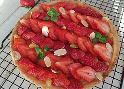 Strawberry and custard tart Bánh tart dâu tây tươi