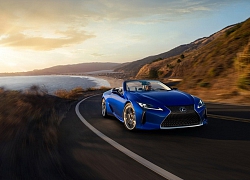 Chiếc mui trần Lexus LC500 2021 đầu tiên thế giới có giá 2 triệu USD