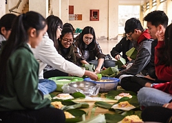 Dân mạng thi nhau khoe ảnh gói bánh chưng đón Tết