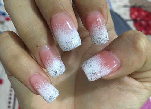 Đi làm nails cuối năm: Chi gần 912.000 VNĐ để nhận được bộ móng nhìn... như bị mốc