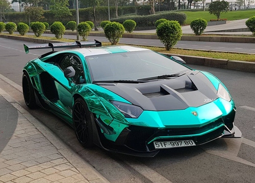 Lamborghini Aventador Liberty Walk Edition 50 - Hàng độc giữa phố thị Sài Gòn