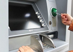 NHNN ra công điện khẩn khi lượng giao dịch rút tiền qua ATM tăng trên 200%