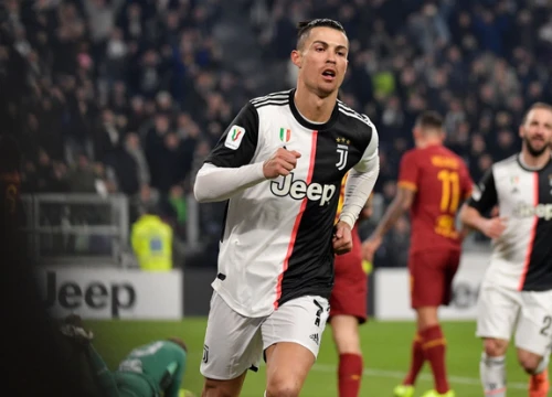 Ronaldo ghi bàn thứ 7 cho Juventus sau 4 trận, fan tặc lưỡi: Cầu thủ vĩ đại nhất lịch sử là đây chứ đâu!