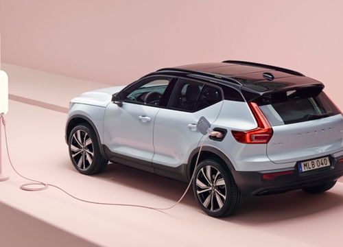 Chiếc Volvo chạy điện đầu tiên nhận hàng chục nghìn đơn đặt hàng