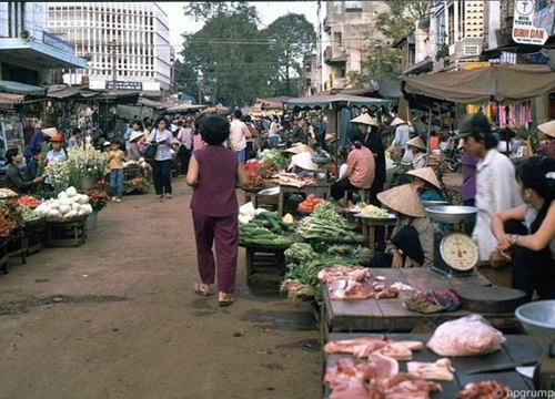 Chùm ảnh màu về Buôn Ma Thuột năm 1992 khác lạ qua ống kính nhiếp ảnh gia Đức