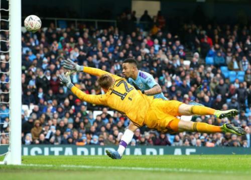 Man City - Fulham: Thẻ đỏ oan nghiệt, đại tiệc 4 sao