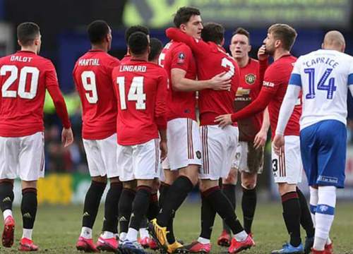 Tranmere Rovers - MU: Sân xấu không ngăn được màn hủy diệt