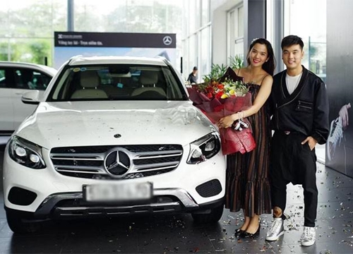 Bóc giá xế hộp Mercedes-Benz GLC 250 Ưng Hoàng Phúc mua tặng vợ