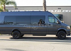 Cận cảnh Mercedes-Benz Sprinter bọc thép, tuyệt đối an toàn cho yếu nhân